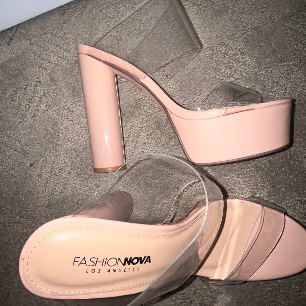 Fashionova Nude/Clear Chunky Platform Heels